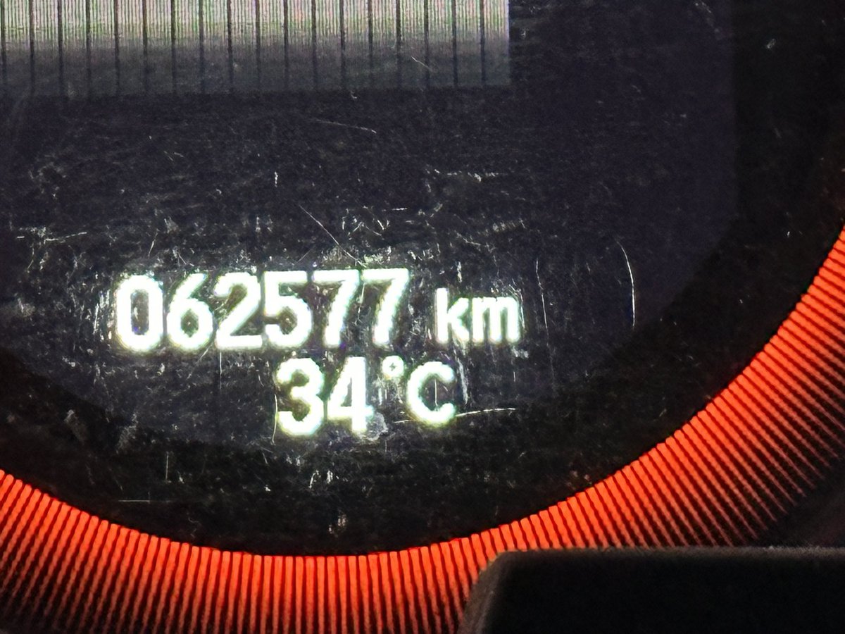 起床して来たけど…
暑いわ…