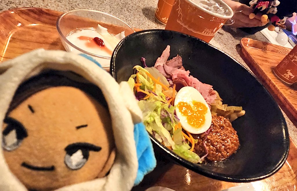 「今日は楽しかった!! 美味しいものもたくさん食べられた!! 満足～」|kkr ✒メガ恋20【no.I08】のイラスト
