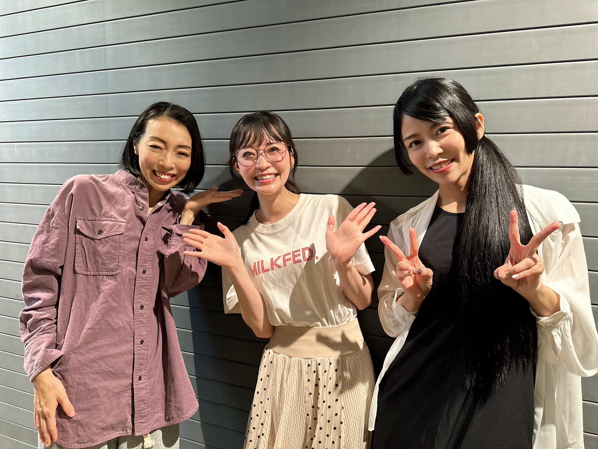 朗読劇「少年のアビス」観劇しました！

心の内に潜む狂気が恐ろしいのに
目に映る光景がとても美しくて
田邊さんの演出に皆様のお芝居に
抜け出せない深淵へと呑まれていきました....

良子さんにもあいあいさんにも
衝撃の連続に震えました。鳥肌が立ちました。
会えて嬉しかった🫶

#朗読劇アビス