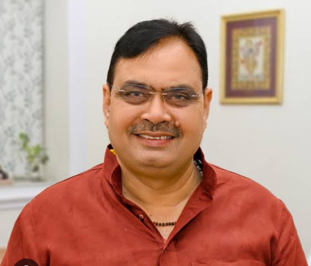 Manoj Meena (@manojmeena) on Twitter photo युवा बेरोजगारों को बड़ी उम्मीद थी कि BJP सरकार, SI भर्ती 2021 में हुए व्यापक फर्जीवाड़े को देखते हुए इस भर्ती को रद्द करेगी।
लेकिन तभी एक ‘पर्ची’ आई और पूरे फर्जीवाड़े को अंदर ही अंदर दबा दिया गया। <a href="/BhajanlalBjp/">Bhajanlal Sharma</a>
<a href="/hanumanbeniwal/">HANUMAN BENIWAL</a>
#पर्ची_राजस्थान_ले_डूबी युवा बेरोजगारों को बड़ी उम्मीद थी कि BJP सरकार, SI भर्ती 2021 में हुए व्यापक फर्जीवाड़े को देखते हुए इस भर्ती को रद्द करेगी।
लेकिन तभी एक ‘पर्ची’ आई और पूरे फर्जीवाड़े को अंदर ही अंदर दबा दिया गया। <a href="/BhajanlalBjp/">Bhajanlal Sharma</a>
<a href="/hanumanbeniwal/">HANUMAN BENIWAL</a>
#पर्ची_राजस्थान_ले_डूबी