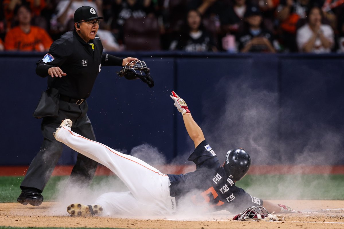 세상에서 가장 단단한 돌멩이 #문현빈 
4안타로 타율 변화 .313 ➡️ .321