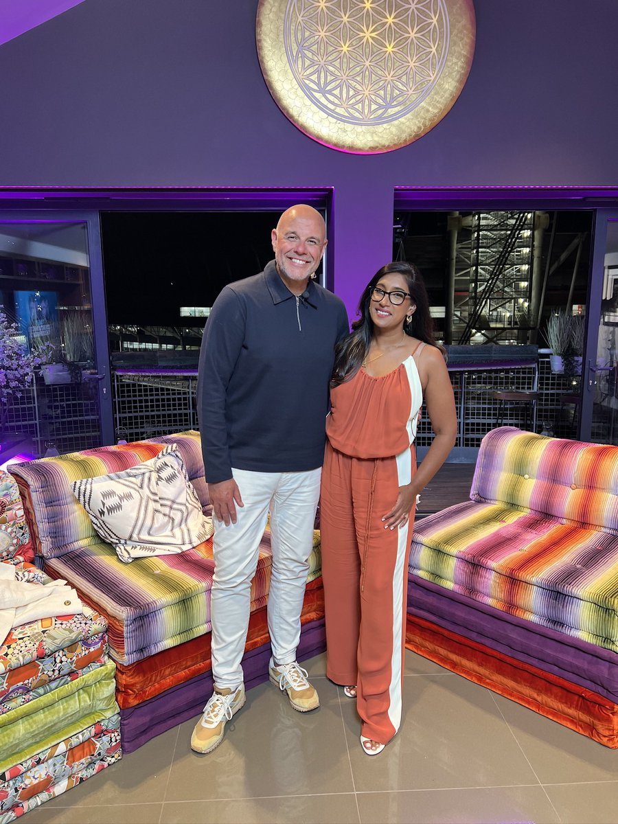 A Supersonic nine hour TV show. 

Some team.

<a href="/oasis/">Oasis</a> Countdown to the Comeback Highlights now on <a href="/BBCiPlayer/">BBC iPlayer</a> 

#oasislive25