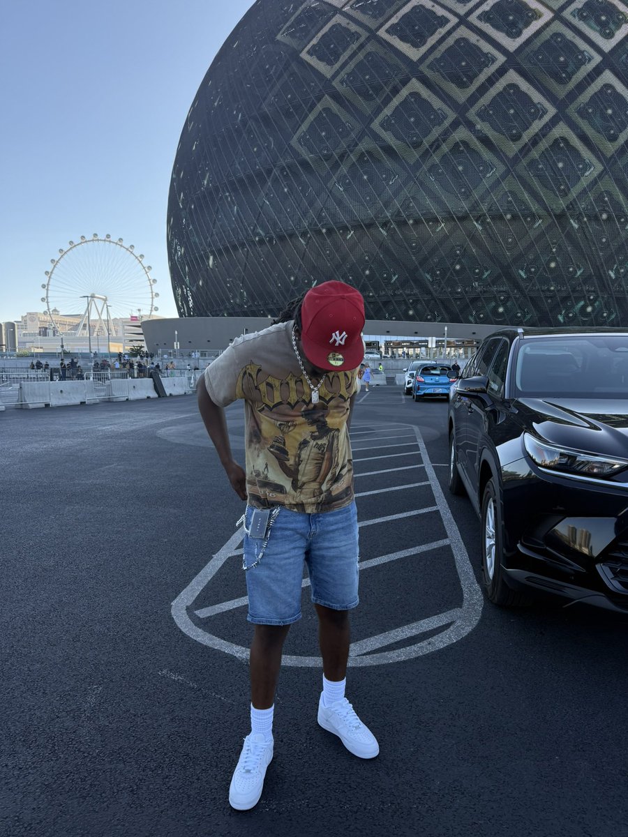 HoodRich_Josh's tweet photo. 🤩 https://t.co/17bcWmZF4F