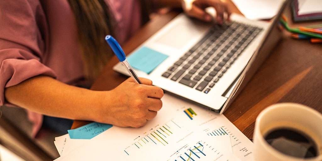 When it comes to retirement, soon-to-be retirees can have concerns about planning for taxes. Here are six of the most common concerns—and strategies to help address them carsonwealth.com/insights/blog/…