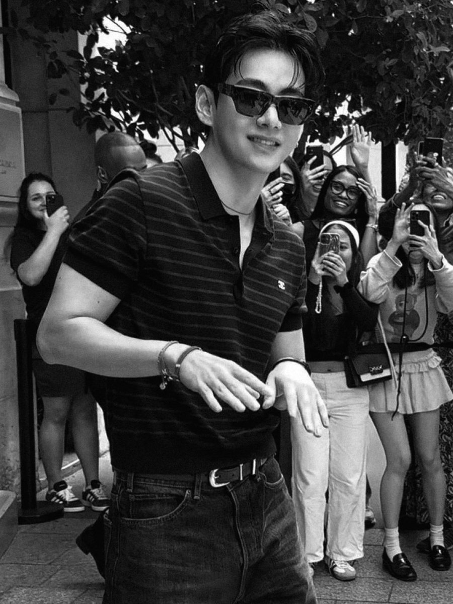 One frame, a thousand reactions