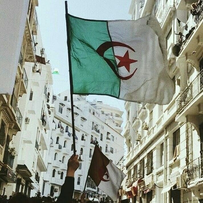 RedouaneAbed11's tweet photo. المجد والخلود لشهدائنا الأبرار ⁦❤️⁩⁦🇩🇿⁩
#تحيا_الجزائر  #5جويلية_1962 #الجزائر https://t.co/PSvotvtEKm