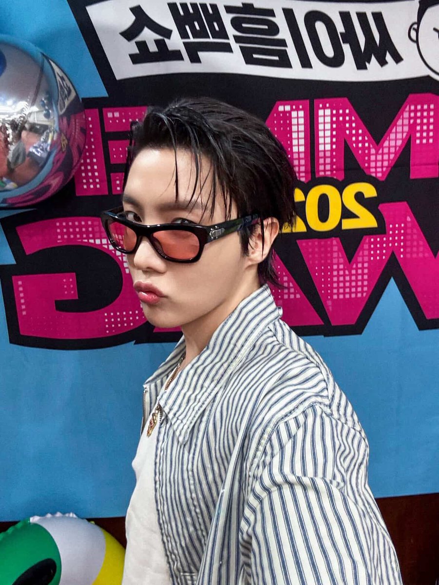 📸| Nuevas fotografías de Hobi en el canal 'hope_to'✨️

"Empapadx del encanto de Hobi💜"

#jhope #제이홉 #방탄소년단제이홉 <a href="/BTS_twt/">방탄소년단</a>