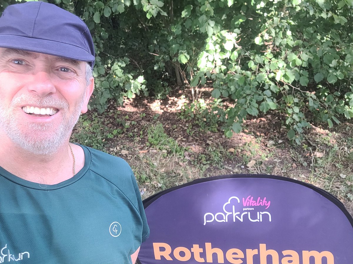 A lovely sunny morning at the very friendly  Rotherham Parkrun this morning for #Parkrun 273. Its 3 laps with quite a long uphill section but it makes the downhill feel better. Thank you to all the volunteers this morning <a href="/parkrunUK/">parkrun UK</a> <a href="/UKRunChat/">UKRunChat</a> #MentalHealthMatters