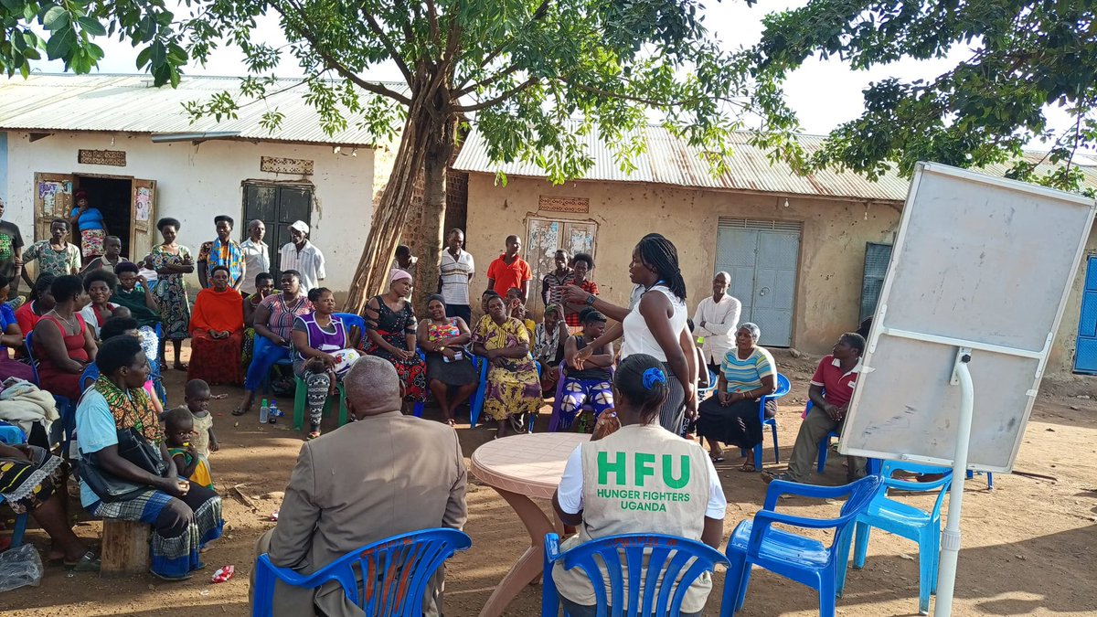Hunger Fighters Uganda (@hungerfightersu) on Twitter photo Promoting Food Safety & Quality
HFU, with <a href="/WFP_Uganda/">WFP Uganda</a> support, trains vendors & retailers in Kyangwali, Nakivale & Oruchinga communities to improve food handling, storage & sales ensuring access to safe, nutritious food for refugees & hosts.
#RMD #FoodSafety #FSQ #Livelihoods Promoting Food Safety & Quality
HFU, with <a href="/WFP_Uganda/">WFP Uganda</a> support, trains vendors & retailers in Kyangwali, Nakivale & Oruchinga communities to improve food handling, storage & sales ensuring access to safe, nutritious food for refugees & hosts.
#RMD #FoodSafety #FSQ #Livelihoods