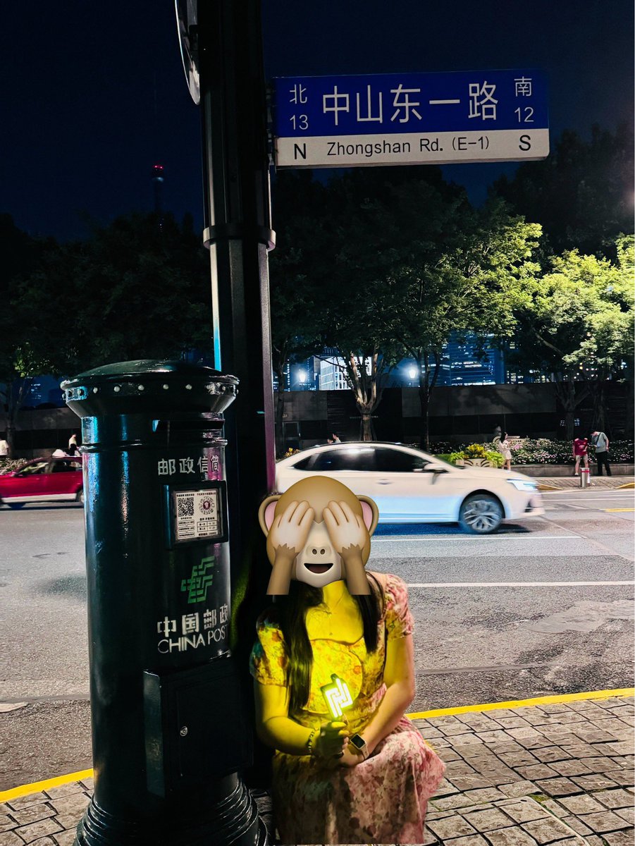 ailu5han's tweet image. Two... photos I forgot to send😂