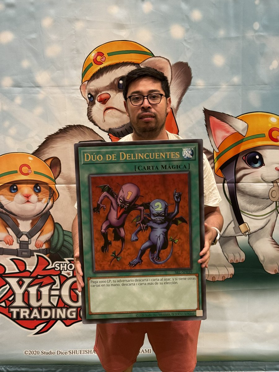 DevirAmericas's tweet photo. Ganadores de la #CartaGigante #TimeWizard 2005. Último evento del primer día en #WCQ centroamericano de Costa Rica 🇨🇷.
#YuGiOhTCG #YGO #konami. https://t.co/TNjkfz3mNt