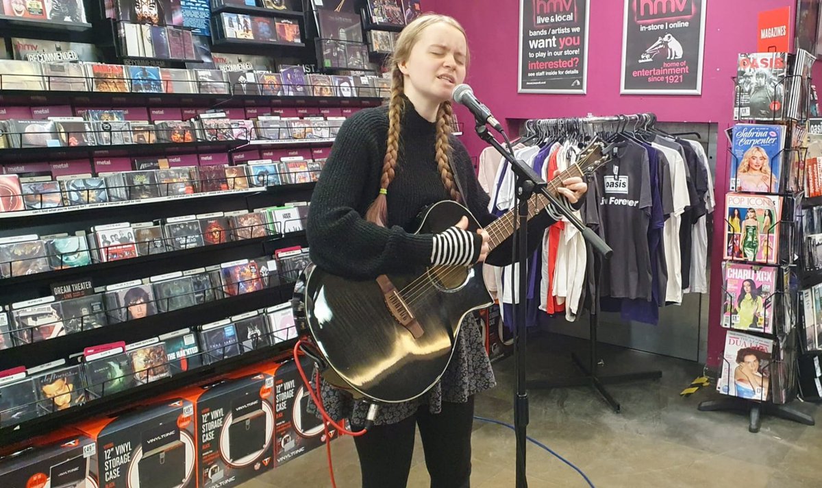 hmv Yeovil tweet media