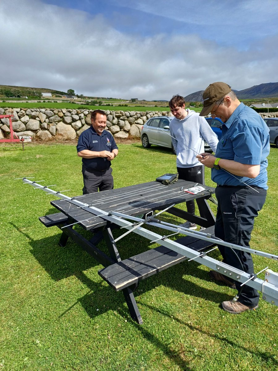 MN0VFW's tweet photo. The prep work has been completed and we are underway for the @theRSGB VHF/UHF field day contest. https://t.co/pkv7P6nrRZ
