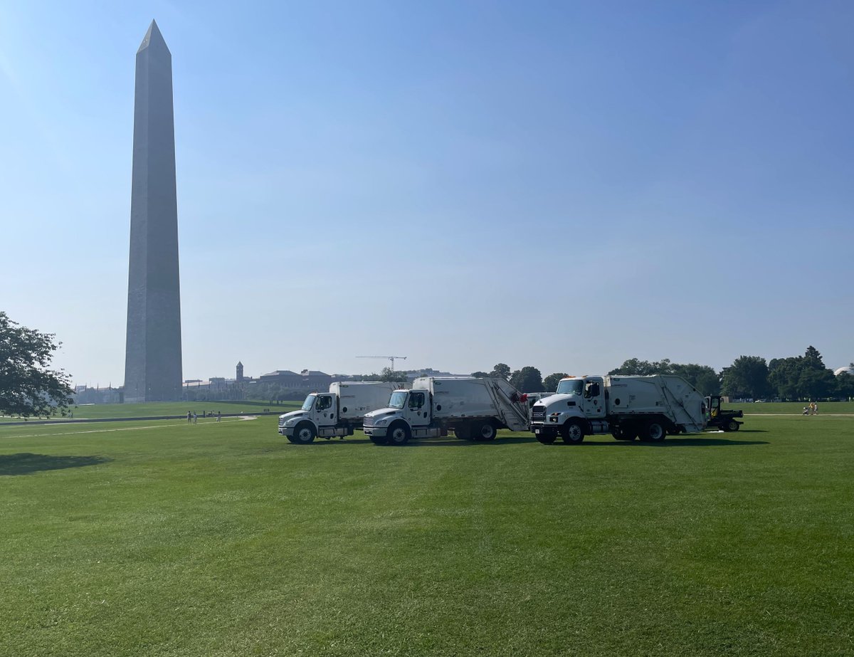 Thanks to our staff, contractors, and volunteers, the National Mall is looking good following the Independence Day celebration. Trash is being collected and we're continuing to pick up fireworks debris. Locations closed for yesterday's events are reopening. Come enjoy the park!