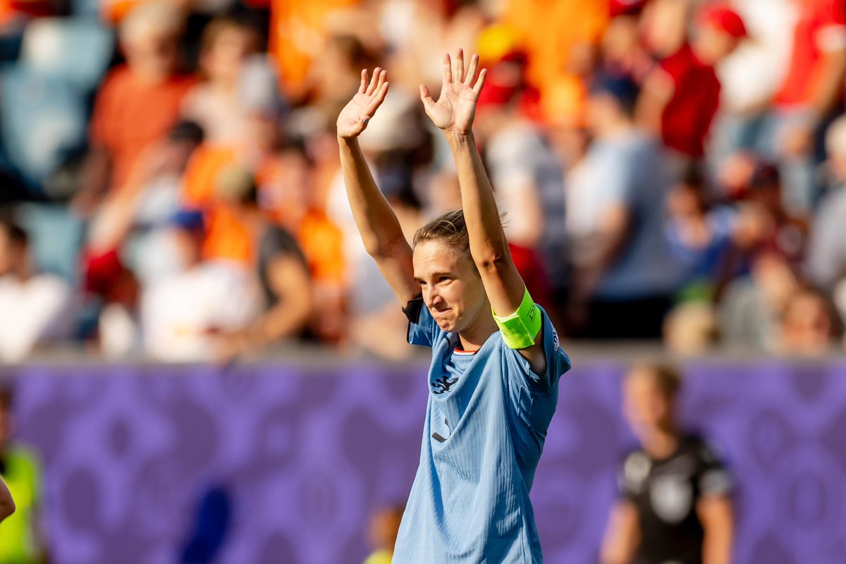OranjeLeeuwinnen (@oranjevrouwen) on Twitter photo Historical. 🇳🇱💯
#NothingLikeOranje Historical. 🇳🇱💯
#NothingLikeOranje
