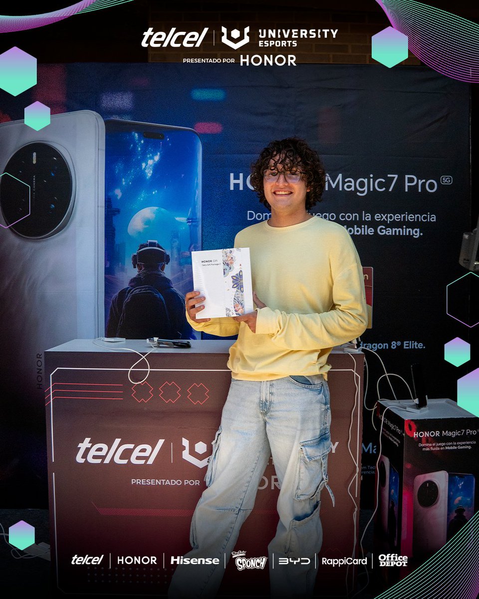TELCEL UNIVERSITY Esports México 🇲🇽 (@uniesportsmx) on Twitter photo 💫 Ustedes hacen único al #UNIVERSITYTour ✨
Así fue la visita a #CUTLAQUEPAQUE en compañía de su bonita comunidad y de <a href="/EsportsUdeg/">UDG Esports</a> 🦁💛 💫 Ustedes hacen único al #UNIVERSITYTour ✨
Así fue la visita a #CUTLAQUEPAQUE en compañía de su bonita comunidad y de <a href="/EsportsUdeg/">UDG Esports</a> 🦁💛