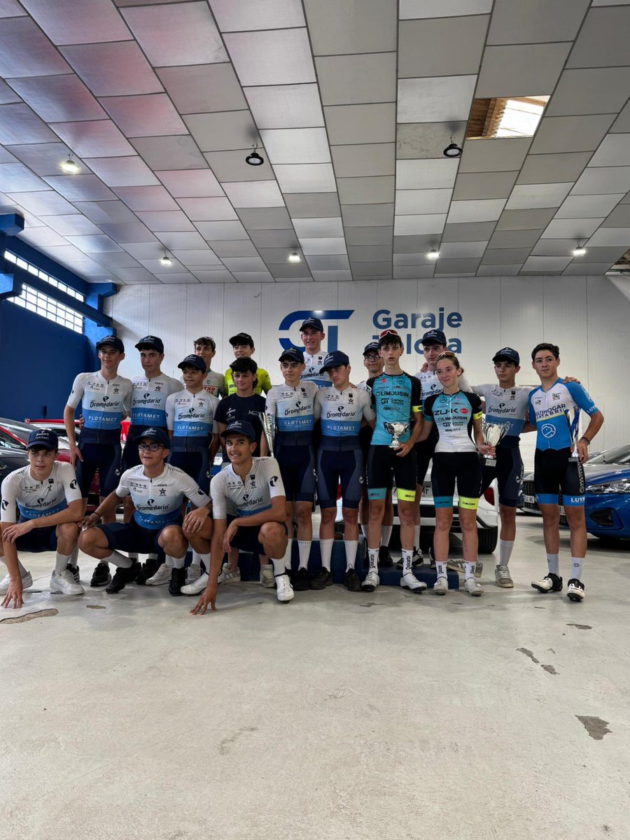 🥇Xuban Gorroño 🥈Martin Aguirre 🥉Luis Miguel Quiros
🏔️ Aratz Larrañaga  Taldeka :Café Dromedario