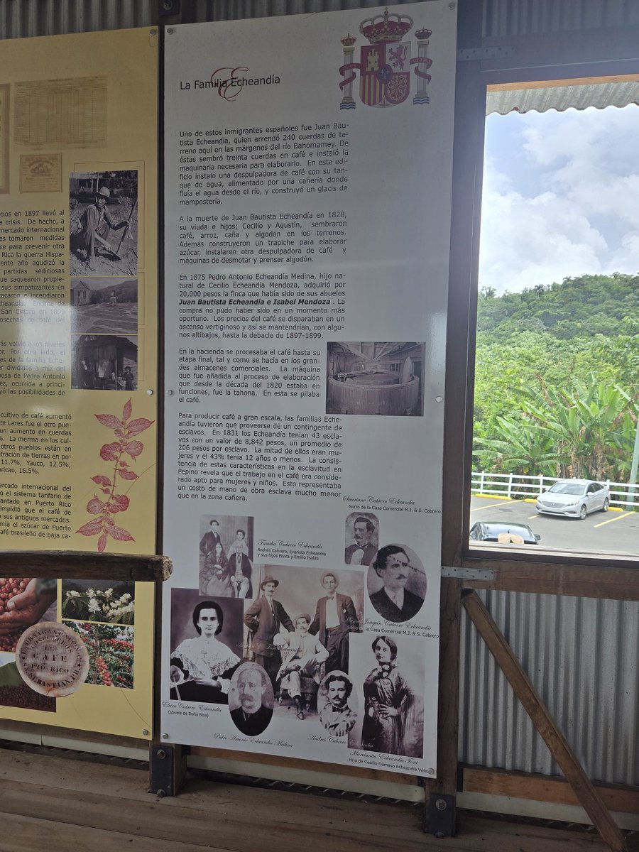 Hacienda La Fe en San Sebastián de las Vegas del Pepino. Pues mi abuela materna era mediohermana de Marcianita Echeandía Font (extrema derecha) a quien conocí cuando yo era una niña. Me dijero fue primero farmaceútica y luego abogada.