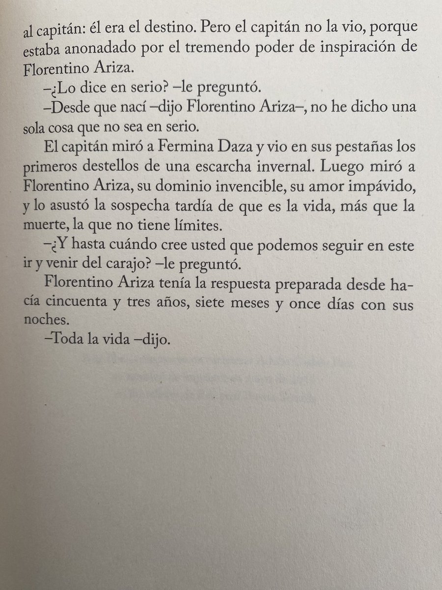 jdlaverde9's tweet photo. La primera y la última página de El amor en los tiempos del cólera, que cumple 40 años. La gran novela sobre el amor de García Márquez. https://t.co/iPYpQRZ4LK