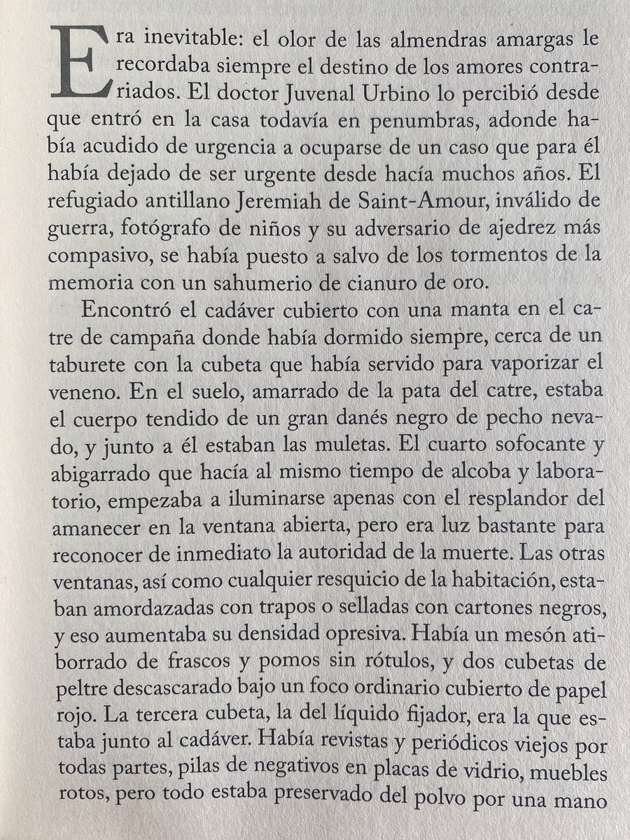 jdlaverde9's tweet photo. La primera y la última página de El amor en los tiempos del cólera, que cumple 40 años. La gran novela sobre el amor de García Márquez. https://t.co/iPYpQRZ4LK