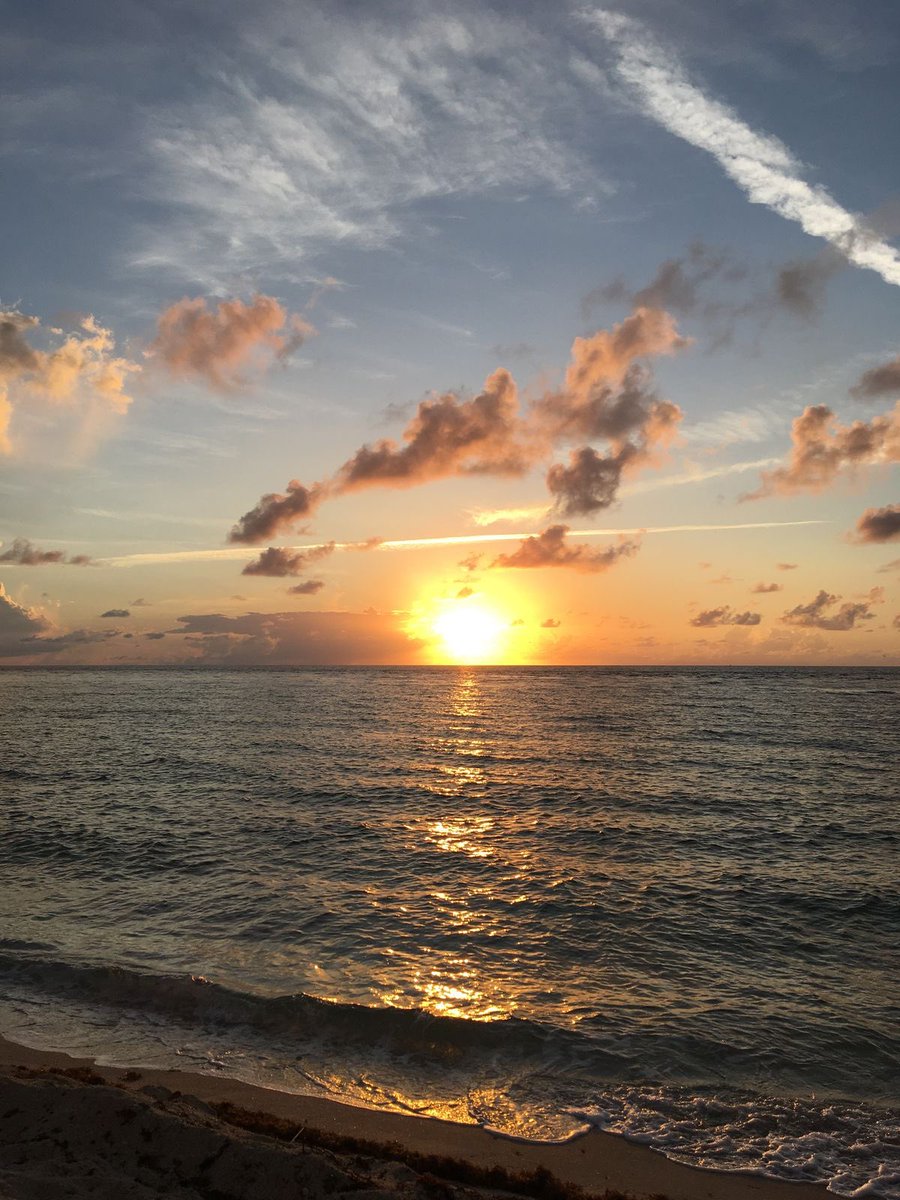 NurseLJohn707's tweet photo. Today is the opportunity to build the tomorrow you want.
~Ken Poirot https://t.co/oN9FzbENl5