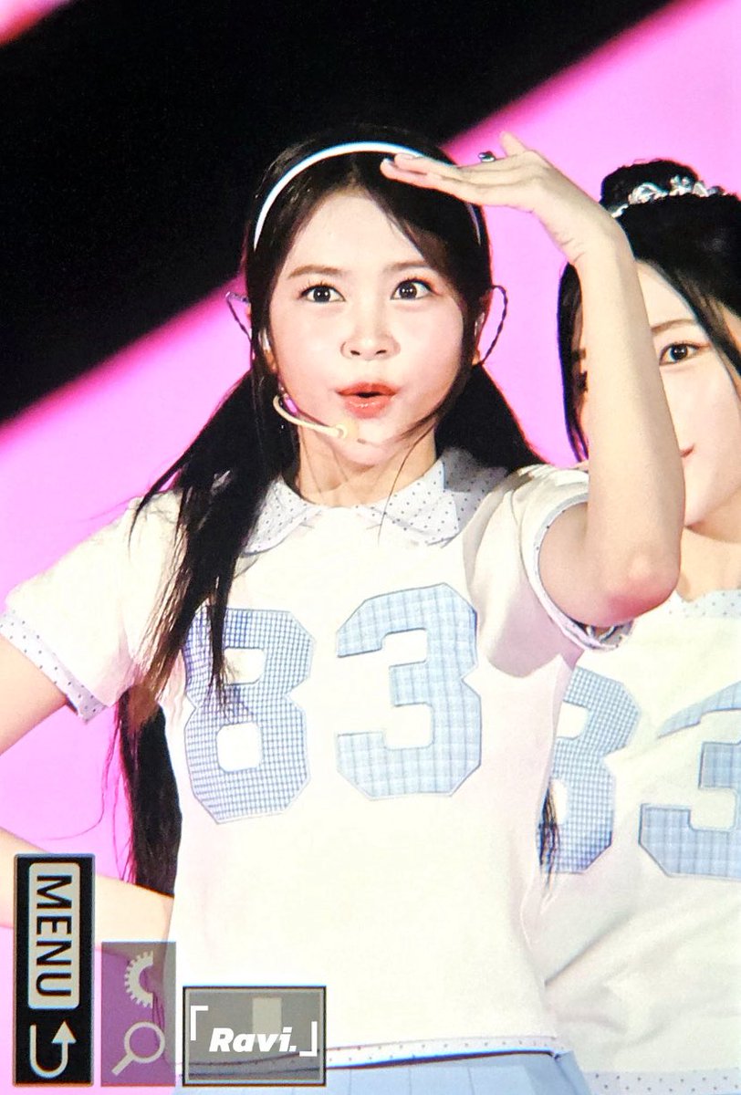 • 📸 | Fotos de Carmen no Music Core em Belluna Dome!

©️ ravi_carmen 
#CARMEN #카르멘 
#Hearts2Hearts #하츠투하츠