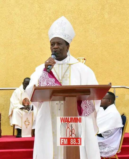 The Holy Father has appointed Bishop Simon Peter Kamomoe, auxiliary of the metropolitan archdiocese of Nairobi, as auxiliary bishop of the diocese of Wote, Kenya.
press.vatican.va/content/salast…
<a href="/VaticanNews/">Vatican News</a> 
<a href="/EWTN/">EWTN Global Catholic Network</a> 
<a href="/KenyaKccb/">KENYA CONFERENCE OF CATHOLIC BISHOPS(KCCB)</a> 
<a href="/cnalive/">Catholic News Agency</a> 
<a href="/CJPDKENYA/">KCCB - Catholic Justice & Peace Department</a>