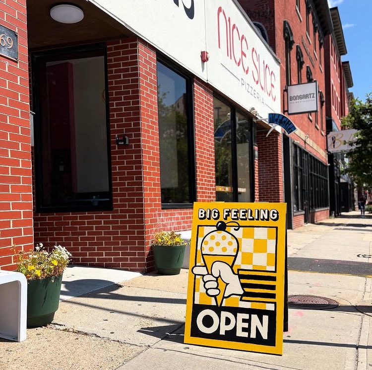 conor_draws's tweet image. Painted a sign for our local ice cream spot.