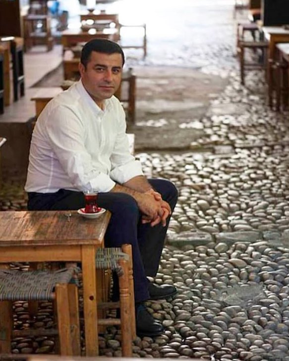 Selahattin Demirtaş'ı serbest bırakın