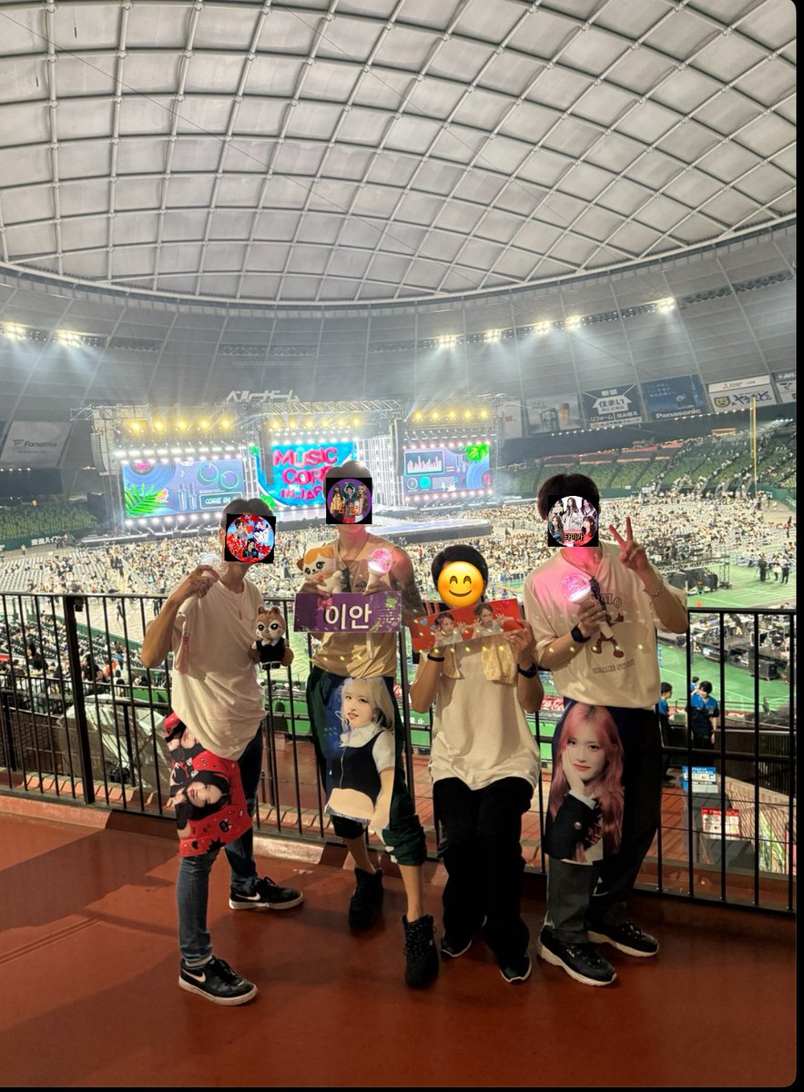 taro_hayoung's tweet photo. 全アーティスト全曲が最高のライブでした。
リズ、イアンビジュ爆発。
今までにないくらい良い合同コンでした🥹

#ウマチュン2025 #IVE #Hearts2Hearts #tamin https://t.co/1CdoP9910x