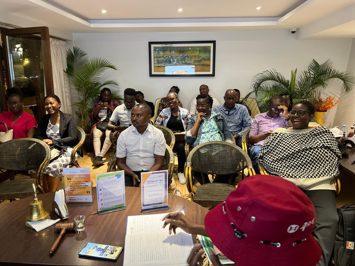 Kamara Daniel (@nutritionistkd) on Twitter photo And when you don't observe your eating habits, you become selfish to your body.
While speaking <a href="/rcuptownkampala/">💫Rotary Club of Uptown Kampala✌</a> yesterday, <a href="/huecanaryhotel/">Canaryhotel</a>.
It was a brilliant talk. Thank you friends for the invitation - we can always speak together about Nutrition so as we can improve it as a And when you don't observe your eating habits, you become selfish to your body.
While speaking <a href="/rcuptownkampala/">💫Rotary Club of Uptown Kampala✌</a> yesterday, <a href="/huecanaryhotel/">Canaryhotel</a>.
It was a brilliant talk. Thank you friends for the invitation - we can always speak together about Nutrition so as we can improve it as a