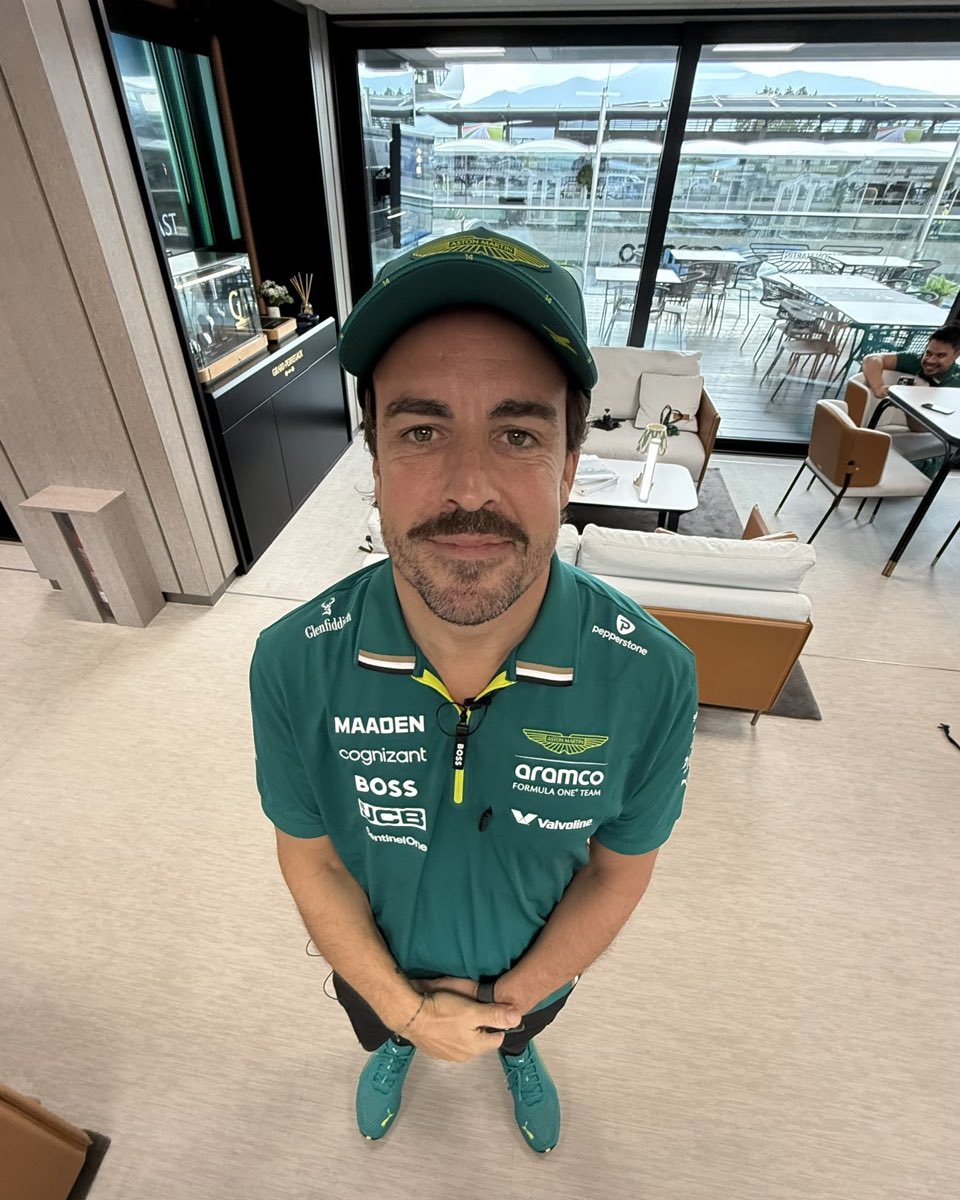 Nanosecso's tweet photo. Stroll fuera en Q1.

Alonso mientras tanto peleando con los McLaren y los Ferrari.

“CLIFF” https://t.co/fLJNuHI9h0
