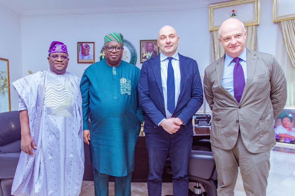 CalebMutfwang's tweet image. I had the pleasure of receiving the Acting Italian Ambassador to Nigeria, Mr. Iacopo Foti, at the Government House in Jos, as we explored a strategic partnership between Plateau State and the Italian government anchored on youth empowerment, skills development, and technical…