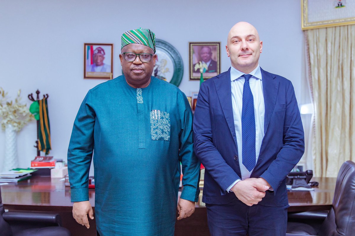 CalebMutfwang's tweet image. I had the pleasure of receiving the Acting Italian Ambassador to Nigeria, Mr. Iacopo Foti, at the Government House in Jos, as we explored a strategic partnership between Plateau State and the Italian government anchored on youth empowerment, skills development, and technical…