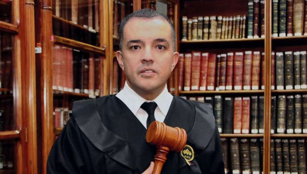 ElDatoEcua's tweet image. #Urgente A través de testimonio anticipado, el ex funcionario del Consejo de la Judicatura Michael Hernández indicó que Felipe Córdoba, Juez de la Corte Nacional, recibió una cantidad de dinero para dictar sentencias. 

Además, Michael Hernández entregó un audio al juez que