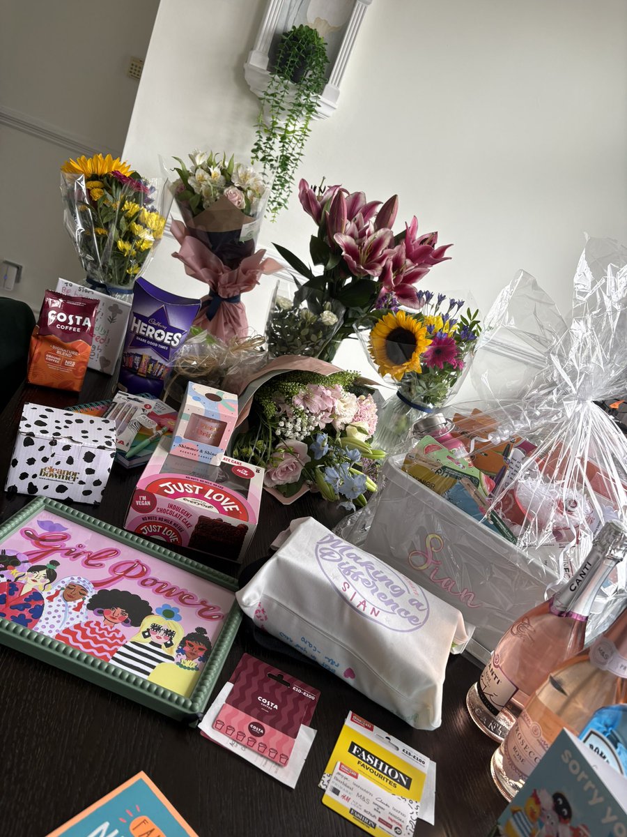 And like that, another chapter closes! Yesterday I said goodbye to Edenfield — the place I became an Advanced Practitioner &amp; grew more than I imagined. Grateful for the memories, support &amp; opportunities! 
Exited for my new role ⭐️