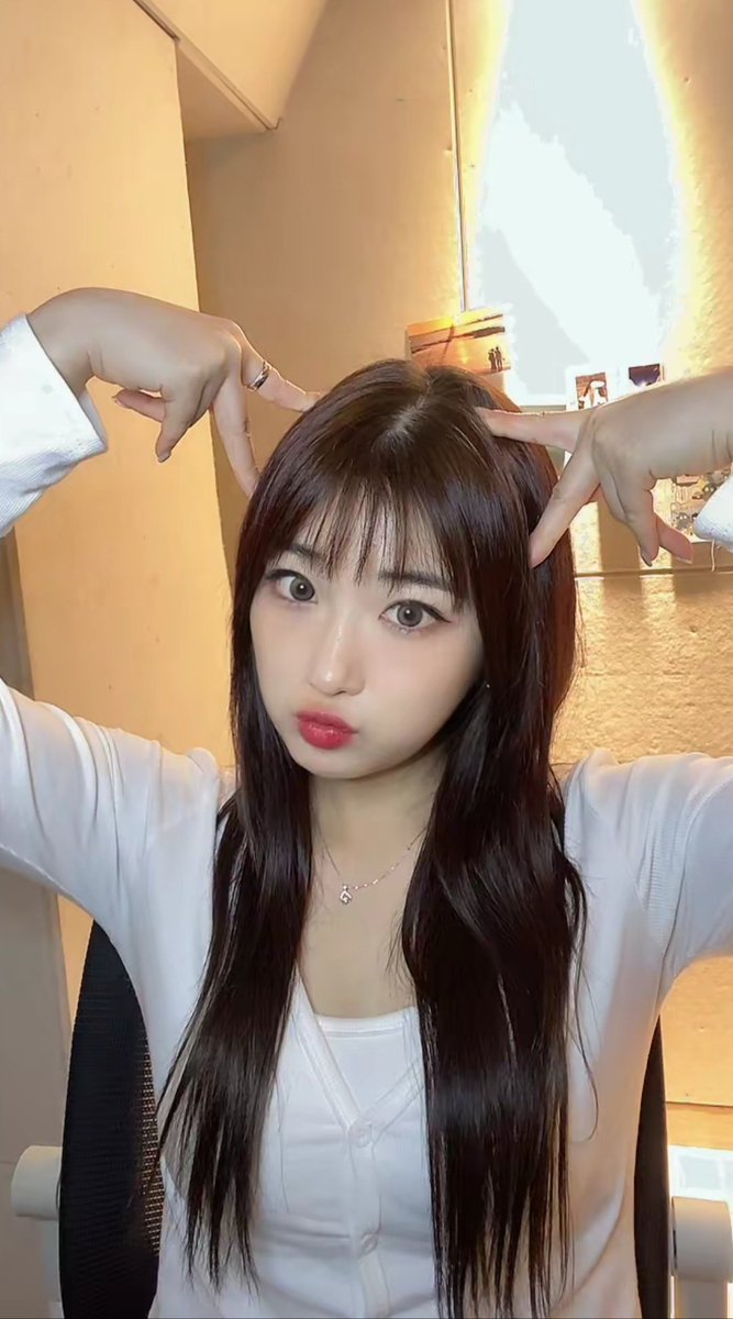 #서령 #공원소녀 #seoryoung #gwsn
처음에는 서령이의 이쁜 모습에 반했고 이제는 이쁜 마음에 더 반했습니다❤️