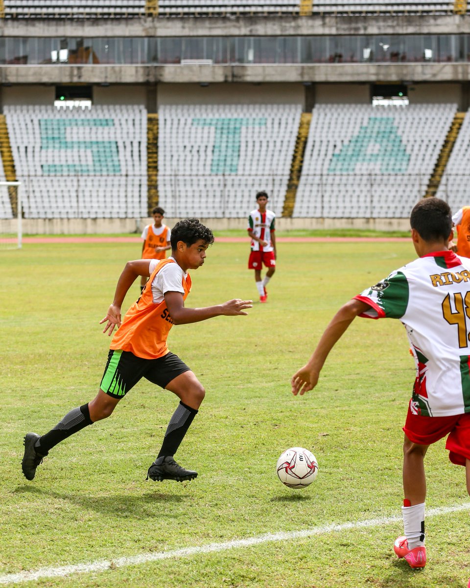 afebolivar's tweet photo. Módulo #SeleBol ⚽
Amistoso vs Club Portugués
#AFEB
#SumandoVoluntades https://t.co/f6yGKwNeNG