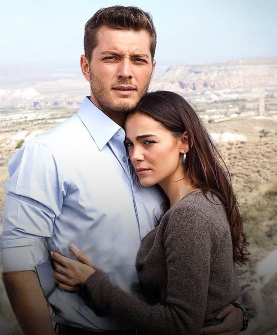 buragin cussesinin yaninda hafsanin minicik kalmasi❤️‍🔥