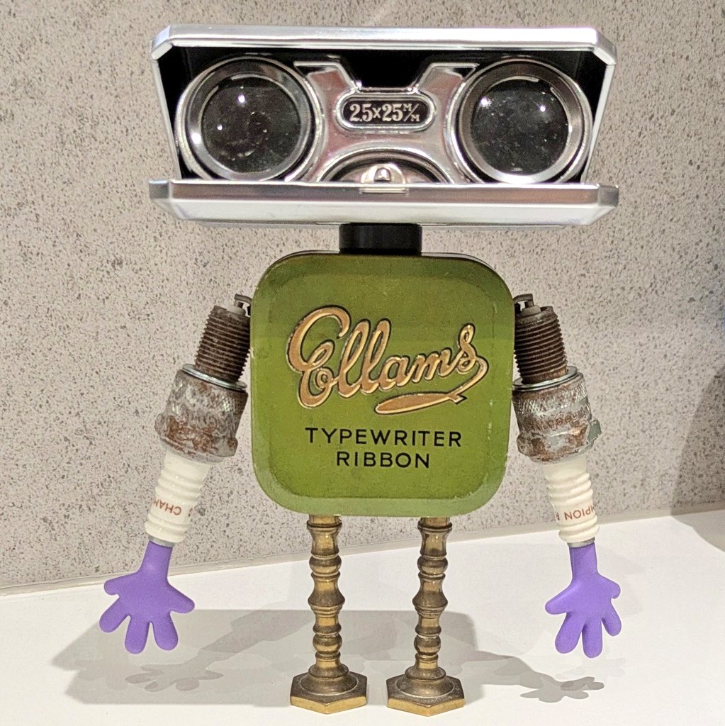 junk_bots's tweet image. Ellams.