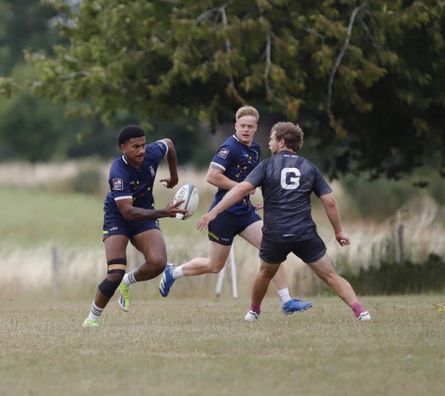 An enjoyable final group stage game for the Stingrays saw them come away with the win against @thecherubsrfc.

⚓ 23 - 14 👼

Tries: Blacky, Fred, Harry, Bruce

#GoNavy #NavyRugby #NavyFit #Gillingham

📷 @callumsanders 

Pink Pony Club was a Stingrays' request.