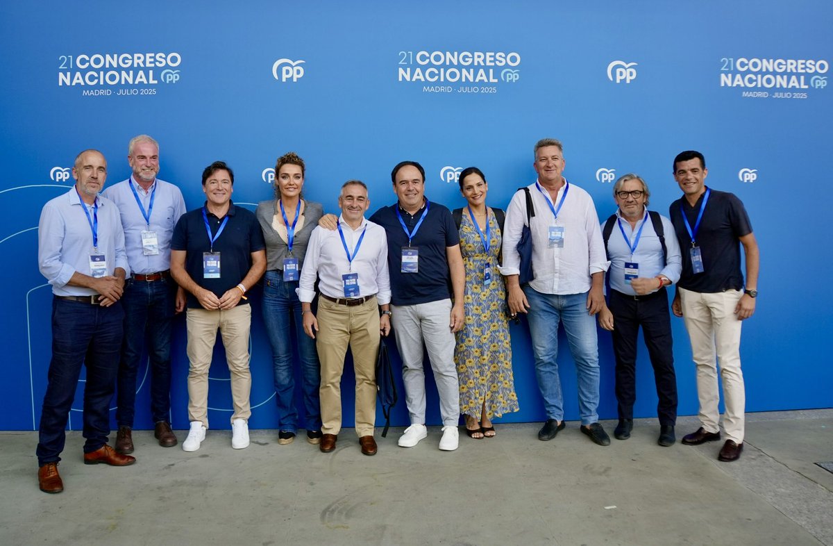 JFPerezLlorca's tweet image. Una delegación valenciana fuerte, unida y comprometida.

Más de 500 personas de Castellón, Valencia y Alicante representando al PPCV en el #21CongresoNacionalPP.

Somos la segunda delegación más numerosa… y eso no es casualidad.

Hoy reafirmamos principios, escuchamos a Europa y…