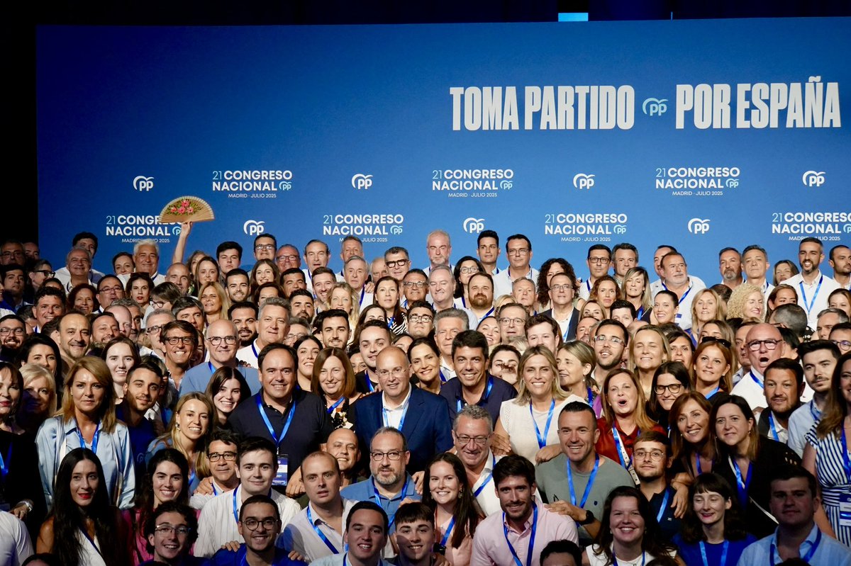 JFPerezLlorca's tweet image. Una delegación valenciana fuerte, unida y comprometida.

Más de 500 personas de Castellón, Valencia y Alicante representando al PPCV en el #21CongresoNacionalPP.

Somos la segunda delegación más numerosa… y eso no es casualidad.

Hoy reafirmamos principios, escuchamos a Europa y…