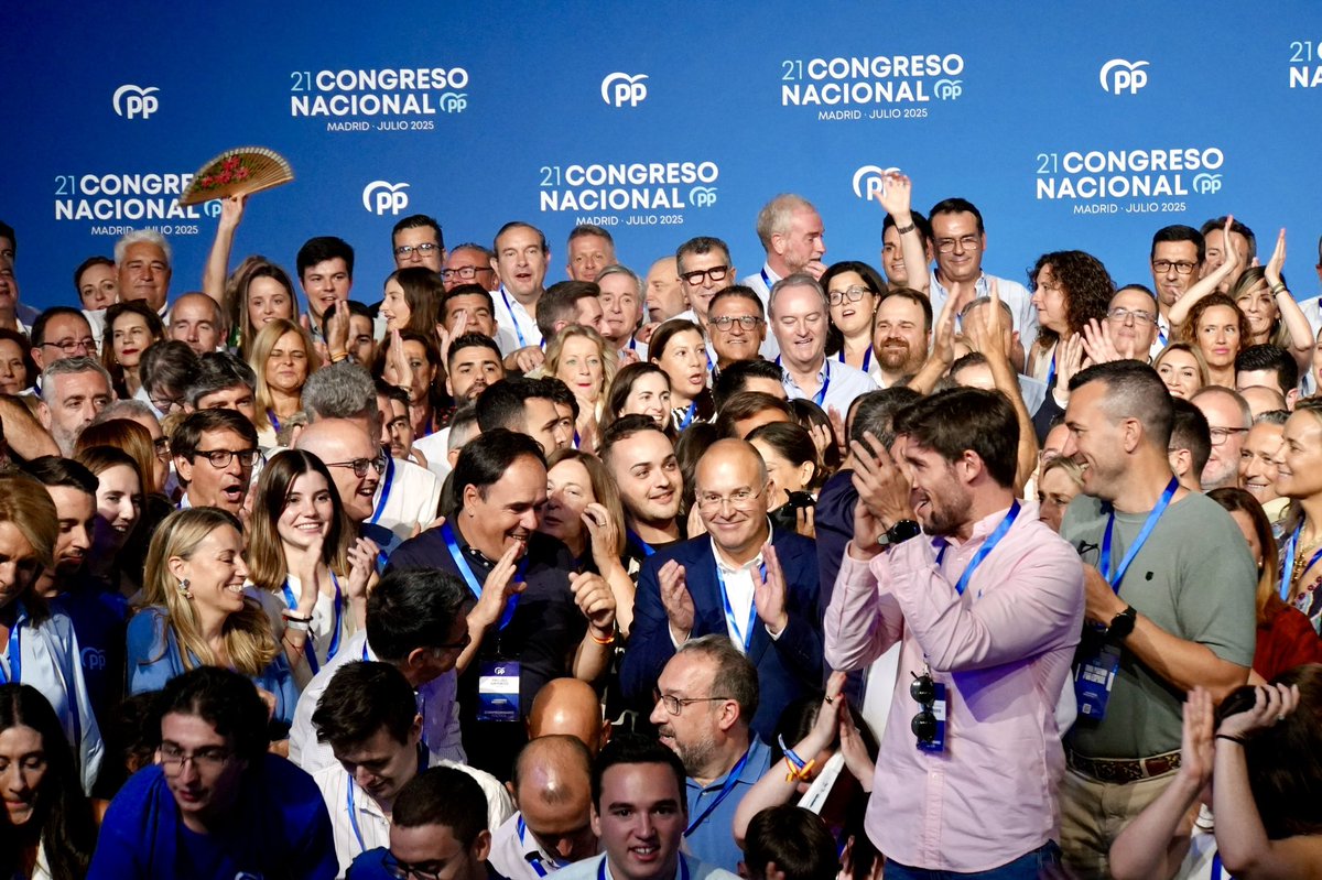 JFPerezLlorca's tweet image. Una delegación valenciana fuerte, unida y comprometida.

Más de 500 personas de Castellón, Valencia y Alicante representando al PPCV en el #21CongresoNacionalPP.

Somos la segunda delegación más numerosa… y eso no es casualidad.

Hoy reafirmamos principios, escuchamos a Europa y…