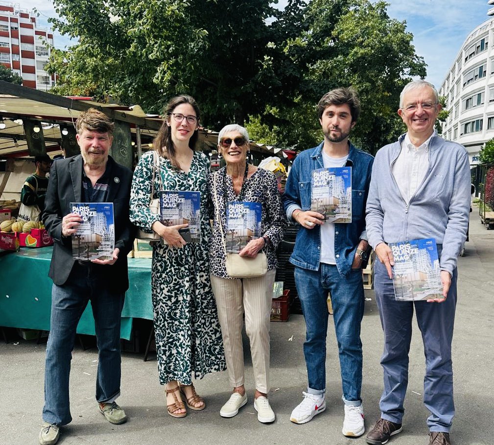 Laurent RACAPE (@laurent_racape) on Twitter photo Distribution du tout nouveau #Paris15 Mag ce matin sur les marchés de Saxe et Vasco de Gama ☀️
La vie de quartier 😊 <a href="/Philippe_Goujon/">Philippe Goujon</a> <a href="/AgnesEvren/">Agnes Evren</a> Distribution du tout nouveau #Paris15 Mag ce matin sur les marchés de Saxe et Vasco de Gama ☀️
La vie de quartier 😊 <a href="/Philippe_Goujon/">Philippe Goujon</a> <a href="/AgnesEvren/">Agnes Evren</a>