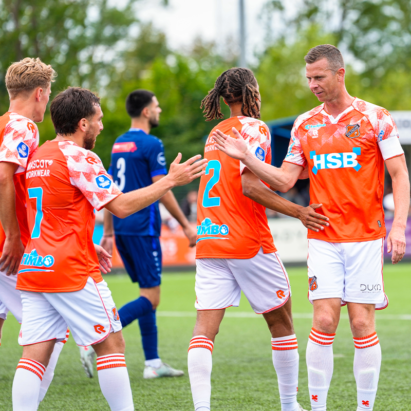 fcvolendam's tweet photo. ⚪🔵 ✘ 🟠⚪
👶 Scorende jongelingen
⚡ Impact Kökcü
7️⃣ treffers tegen Purmersteijn
FC Volendam heeft de eerste wedstrijd van de voorbereiding winnend afgesloten. Na een 1 - 1 ruststand werd na rust ruimschoots afstand genomen van de thuisclub.
#PURVOL | #WêiBinneVòlledam