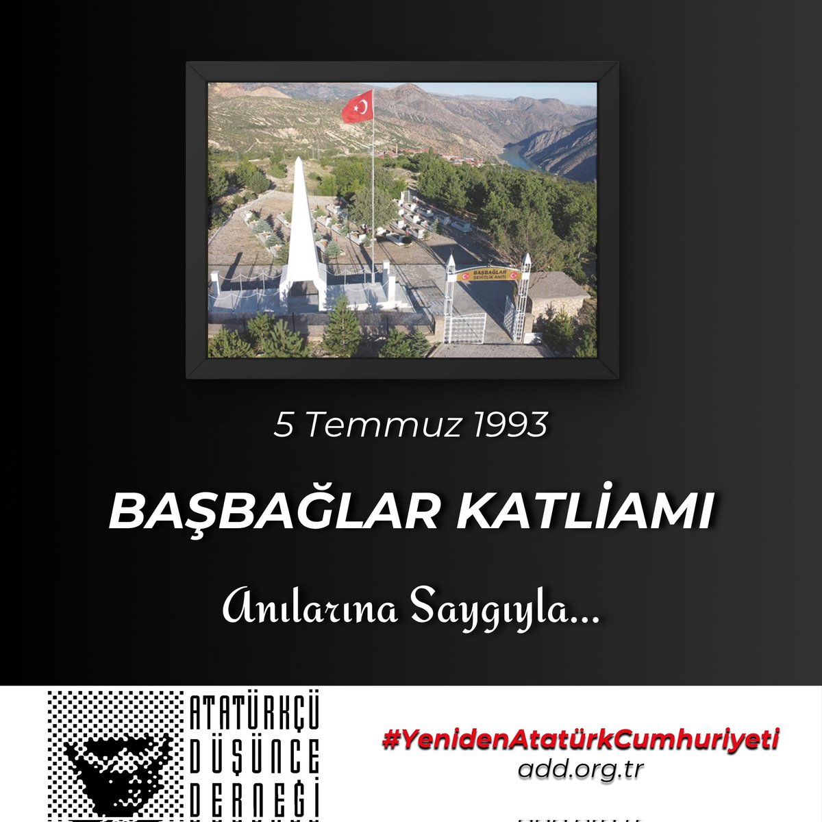 5 Temmuz 1993 günü Erzincan Kemaliye Başbağlar Köyü’nü basan hain terör örgütü PKK’nın katlettiği 33 yurttaşımızı saygıyla anıyoruz. #BaşbağlarKatliamı #YenidenAtatürkCumhuriyeti