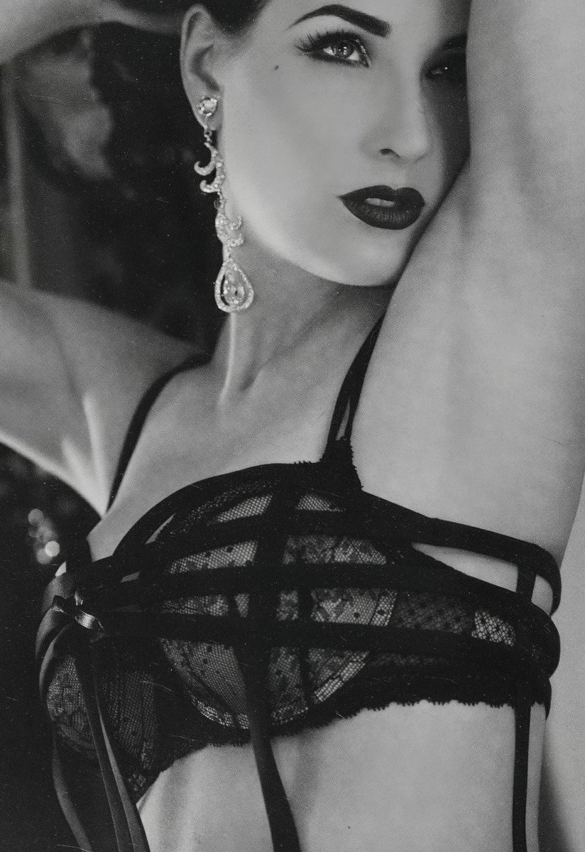 Dita of the day 🖤