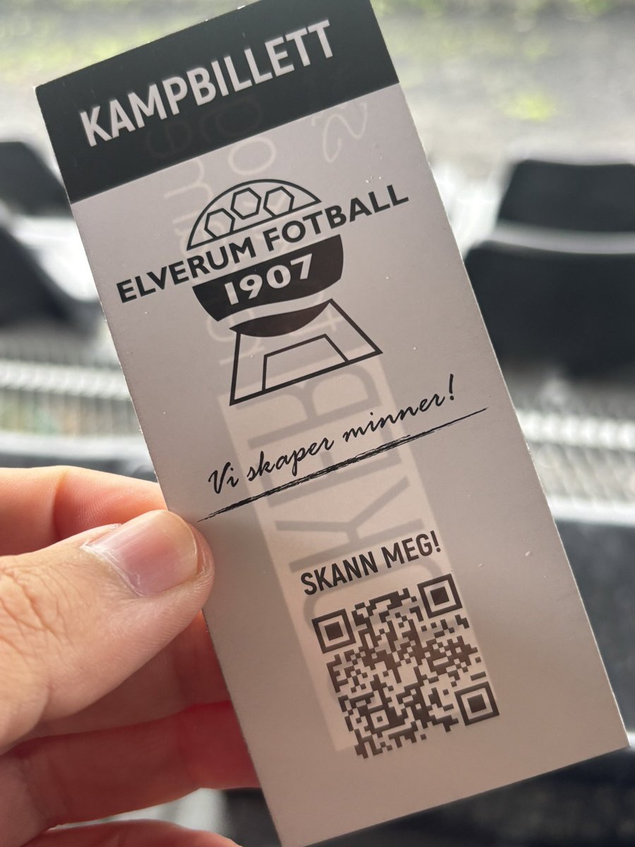 Helga tilbringes i Innlandet og da blir det litt fotball. Dagens kamp var <a href="/Elverumfotball1/">Elverum Fotball</a> mot <a href="/bhfotball/">Bjørkelangen/Høland Fotball</a> i 3. divisjon. Fint med papirbillett og tak på tribunen i regnet. På banen var Elverum best og vant 5-0. #groundhopping