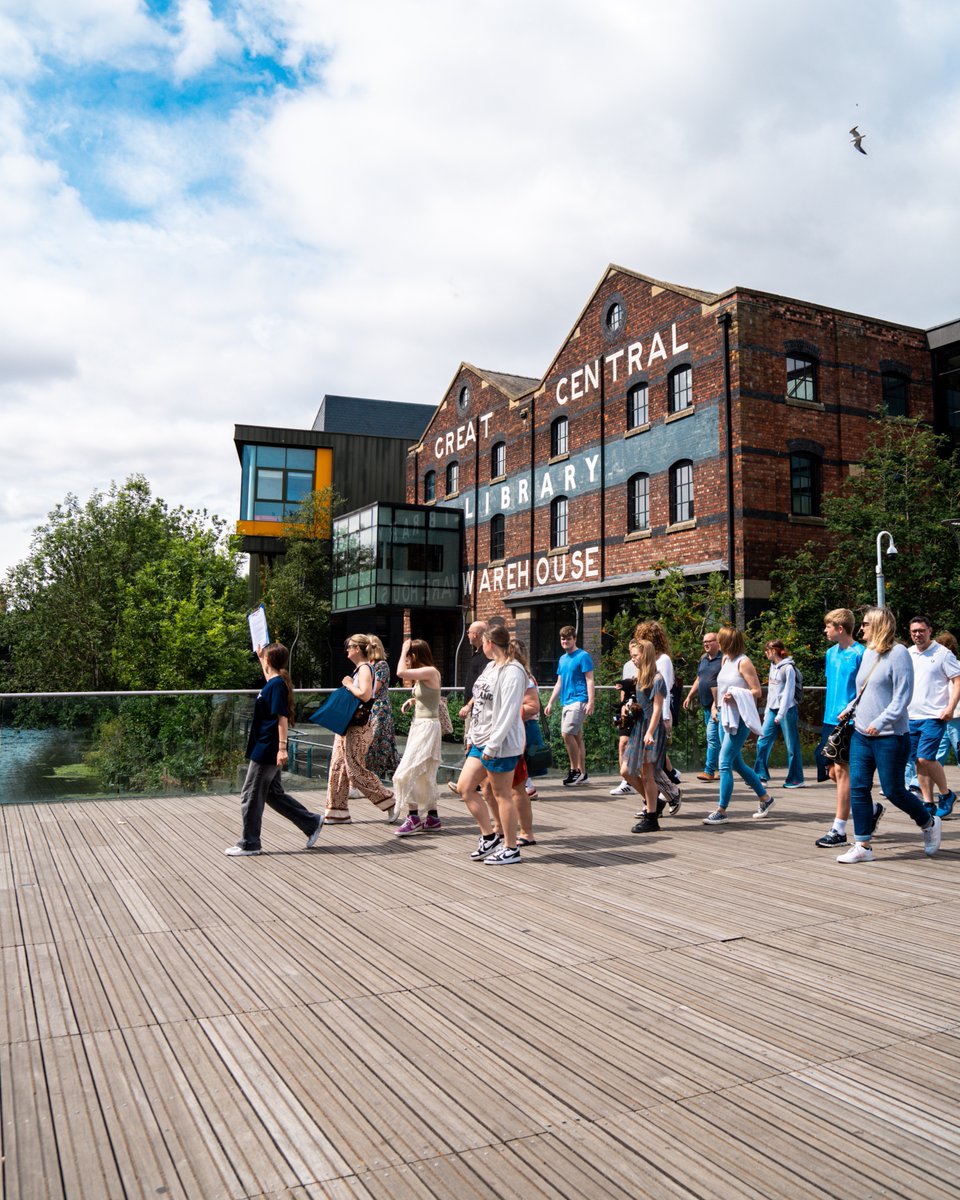 unilincoln's tweet image. Open Day #2 = a great success! Thanks to everyone who came and made it special. 💙 ✨
If you want to join us at our next event on 27 September, click this link to book your place: lncn.ac/visit